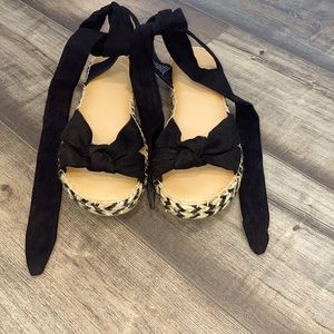 Old Navy Tie Up Sandals